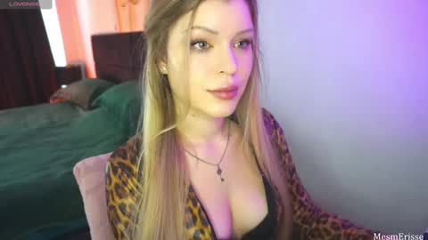 Snapshot of goddesseriss chatting on 01/12/25, 10:56 MesmErisse online show from 01/12/25, 10:56