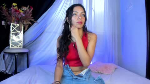 Julieta online show from 12/20/24, 10:32