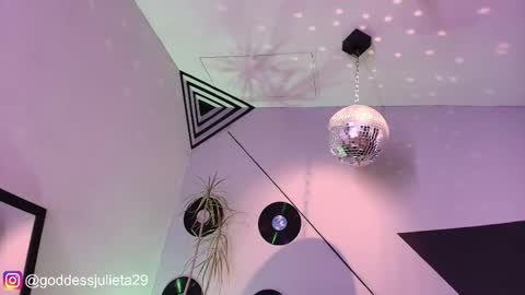 Julieta online show from 03/28/26, 07:24