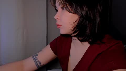 Snapshot of goddesskathrine chatting on 12/05/24, 06:32 Kathrine online show from 12/05/24, 06:32