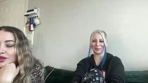 Snapshot of goddesslilith chatting on 12/20/25, 10:50 Goddess Lilith - 111 tks to PM online show from 12/20/25, 10:50
