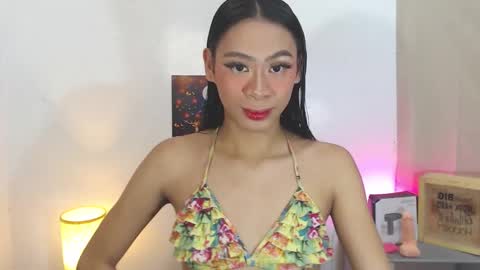 Kyla and Nian online show from 10/28/25, 05:44