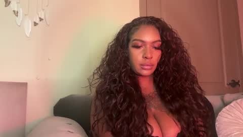 Crazzyboutrain online show from 02/21/25, 06:37