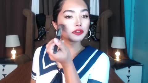 Snapshot of goddessvina7068 chatting on 02/27/25, 11:04 goddessvina7068 online show from 02/27/25, 11:04