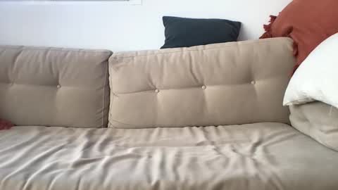 J online show from 10/17/25, 10:51