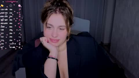 Lilya online show from 09/10/25, 05:35