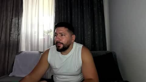 Snapshot of gold_alpha_boy chatting on 09/30/25, 08:30 gold_alpha_boy online show from 09/30/25, 08:30