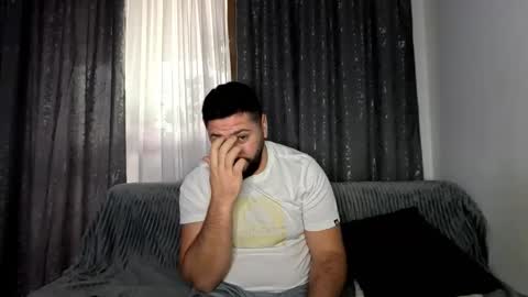 Snapshot of gold_alpha_boy chatting on 11/11/25, 08:58 gold_alpha_boy online show from 11/11/25, 08:58