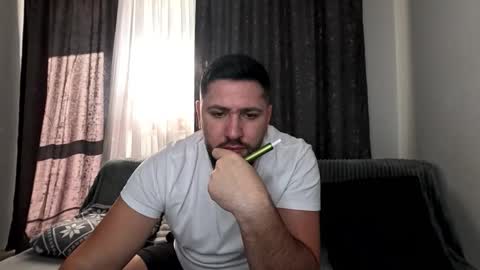 Snapshot of gold_alpha_boy chatting on 11/24/25, 09:53 gold_alpha_boy online show from 11/24/25, 09:53