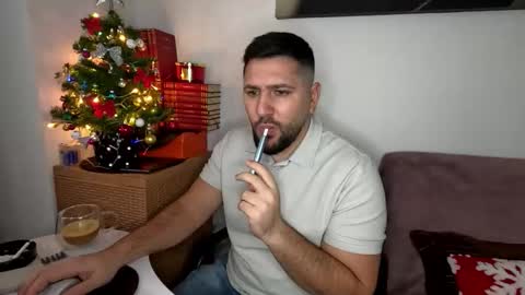 Snapshot of gold_alpha_boy chatting on 12/04/25, 09:51 gold_alpha_boy online show from 12/04/25, 09:51