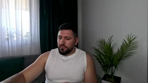 Snapshot of gold_alpha_boy chatting on 05/06/26, 01:05 gold_alpha_boy online show from 05/06/26, 01:05