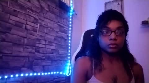 Snapshot of goldamethyst98 chatting on 09/16/25, 06:47 Amethyst online show from 09/16/25, 06:47