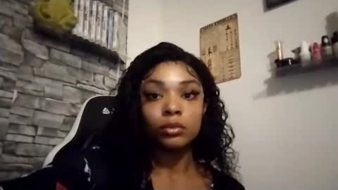 Snapshot of goldamethyst98 chatting on 10/09/25, 03:48 Amethyst online show from 10/09/25, 03:48