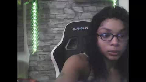 Snapshot of goldamethyst98 chatting on 10/13/25, 02:55 Amethyst online show from 10/13/25, 02:55