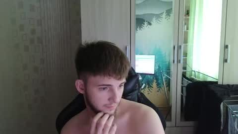 Golden boyyy21 online show from 04/19/26, 08:57