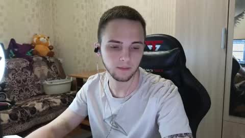 Snapshot of golden_boyyy21 chatting on 06/06/26, 10:58 Golden boyyy21 online show from 06/06/26, 10:58