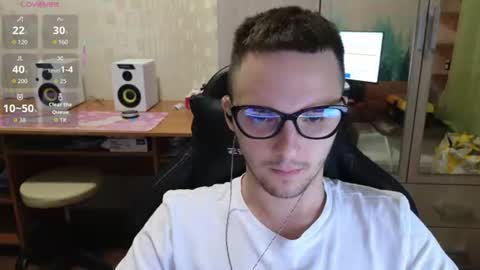 Golden boyyy21 online show from 07/13/26, 08:55