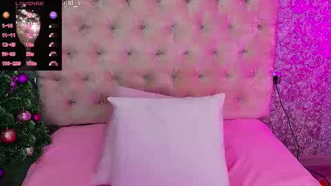 Snapshot of golden_girl__ chatting on 01/16/26, 01:53 golden girl online show from 01/16/26, 01:53