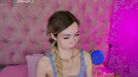 golden girl   online show from 04/22/26, 01:52