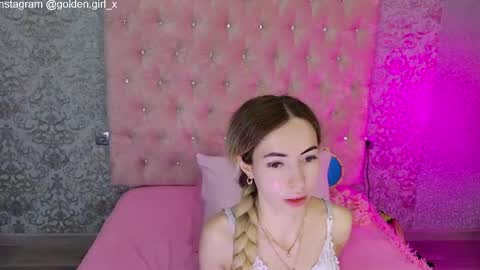 Snapshot of golden_girl__ chatting on 05/08/26, 01:55 golden girl online show from 05/08/26, 01:55