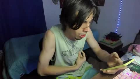 Snapshot of golden_ryan chatting on 04/27/26, 02:09 Jmmmm online show from 04/27/26, 02:09