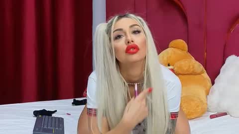 GoldenAmberX online show from 02/23/25, 06:07