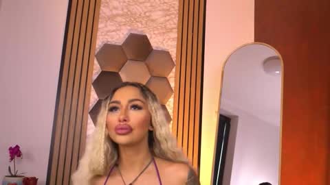 GoldenAmberX online show from 02/13/26, 07:04