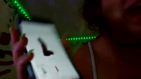 XxPretentious PeachxX online show from 06/05/26, 07:19
