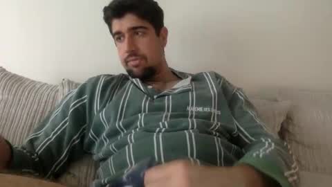 Golden-Glove online show from 04/17/26, 09:23