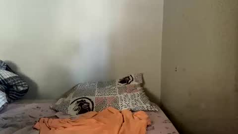 Snapshot of goldengun10 chatting on 09/24/25, 08:12 goldengun10 online show from 09/24/25, 08:12