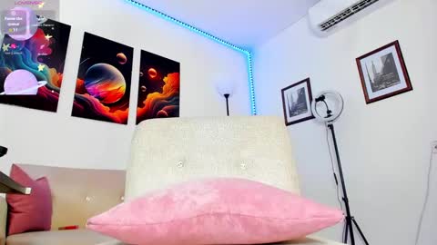 May smith online show from 12/19/24, 08:13