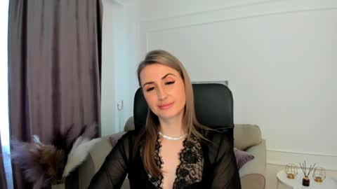 Olivia online show from 01/16/25, 09:48