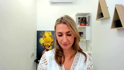 Olivia online show from 01/31/25, 06:35