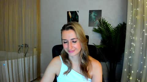 Olivia online show from 02/08/25, 09:35