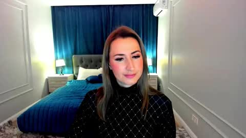 Olivia online show from 10/06/25, 03:37