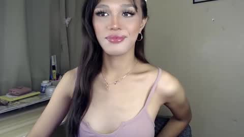 Lily is Gold online show from 10/24/25, 12:41