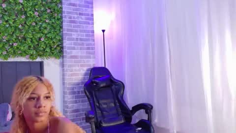 Moon  online show from 09/11/25, 03:50