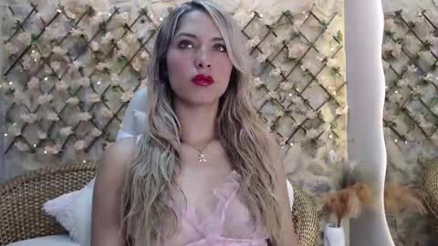 goldenmusee online show from 01/14/26, 01:39