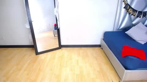 goldenn_ass1 online show from 10/31/25, 03:40