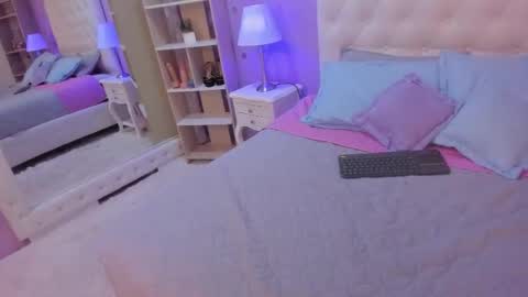 goldentemptation_ online show from 02/06/26, 09:40