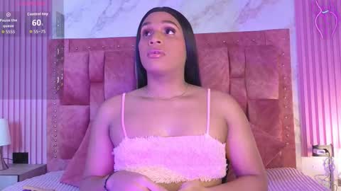 Snapshot of goldilockss15 chatting on 10/04/25, 03:26 goldilockss15 online show from 10/04/25, 03:26