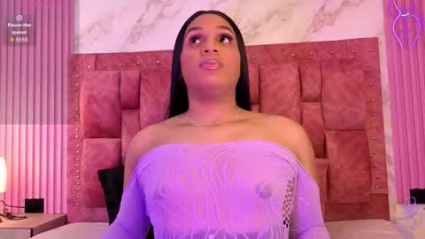 Snapshot of goldilockss15 chatting on 10/05/25, 03:49 goldilockss15 online show from 10/05/25, 03:49