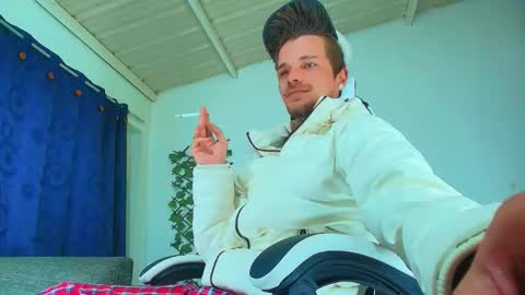 Goldy Loyal93 online show from 10/01/25, 06:08