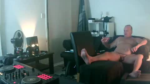 goldyguy011 online show from 04/12/26, 07:41