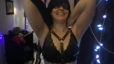 goldynsilvyrempress online show from 05/14/26, 02:51
