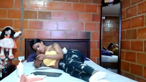 Valentina online show from 12/19/24, 11:57