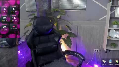 Snapshot of gomez420sofi chatting on 01/19/25, 02:25 gomez420sofi online show from 01/19/25, 02:25