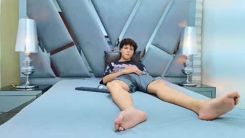 Gomez online show from 03/18/26, 08:23