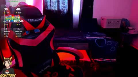 Snapshot of gomitaboy_1 chatting on 11/30/25, 07:40 angel black online show from 11/30/25, 07:40