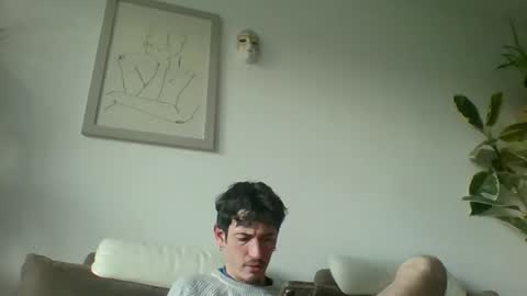 Snapshot of gon835 chatting on 11/24/25, 11:43 Gon835 online show from 11/24/25, 11:43